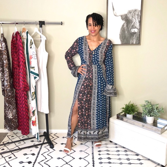 Dresses & Skirts - ✨NWT!✨Boho Maxi Dress 🎉Former HP🎉